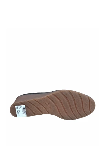 Осенние ботинки Clarks без декора из натуральной замши