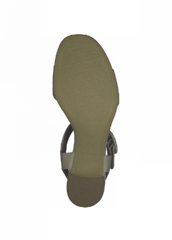 Молочные босоножки Tamaris