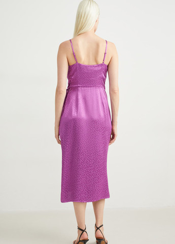 Фиолетовое кэжуал платье на запах C&A с абстрактным узором