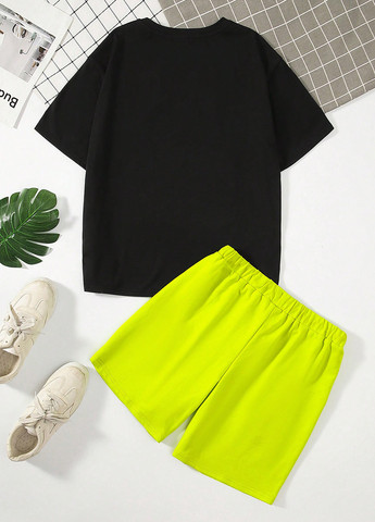 Комбінований літній комплект (футболка, шорти) SHEIN