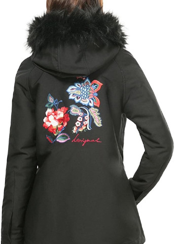 Черная зимняя куртка Desigual