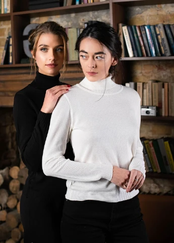 Білий демісезонний светр Simple Wear