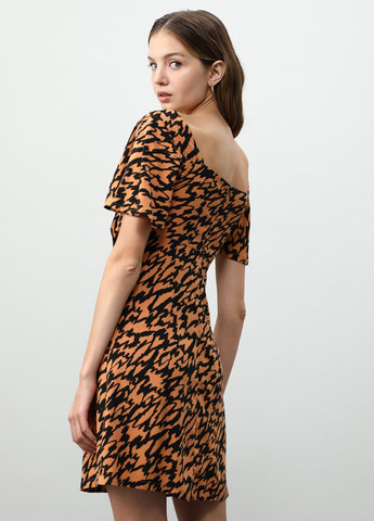 Коричнева кежуал сукня Lefties з абстрактним візерунком