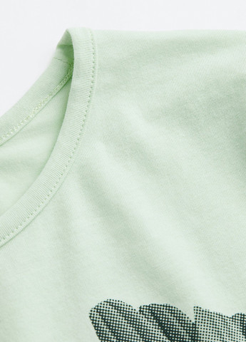Светло-зеленая летняя футболка H&M