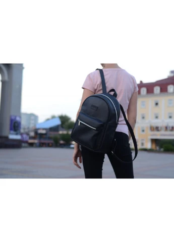 Жіночий рюкзак 35х12х25 см Sambag (210475159)