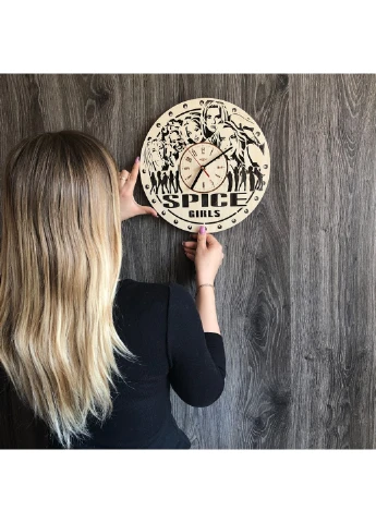 Бесшумные настенные часы из дерева «Spice Girls» 7Arts (253567594)