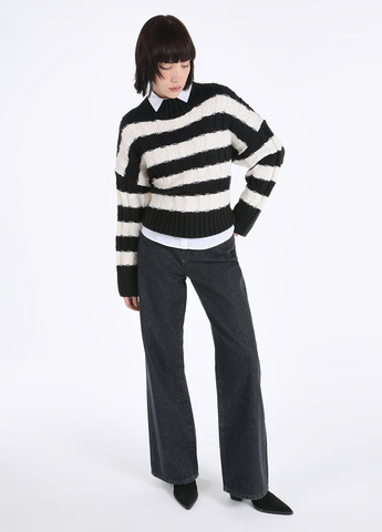 Чорно-білий зимовий светр Colin's