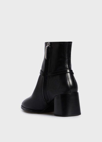 Осенние ботинки Calvin Klein с логотипом