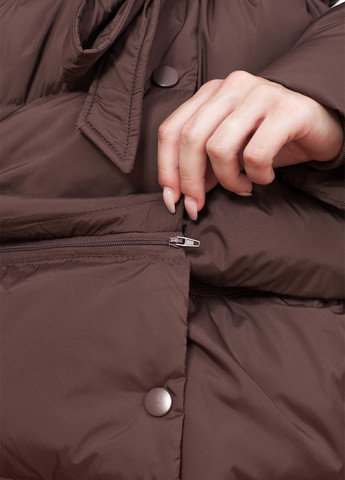 Коричневий зимній Пуховик Yehe