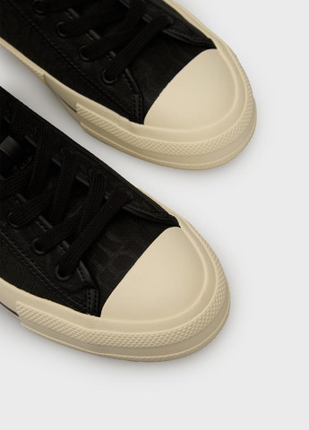 Чорні кеди Guess