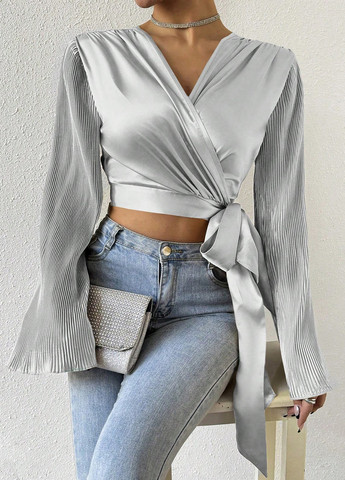 Серебряная блуза на запах SHEIN