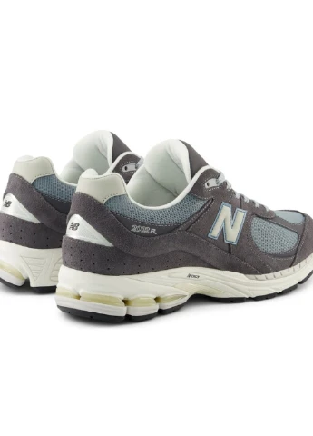 Серые всесезонные кроссовки m2002rfb New Balance 2002