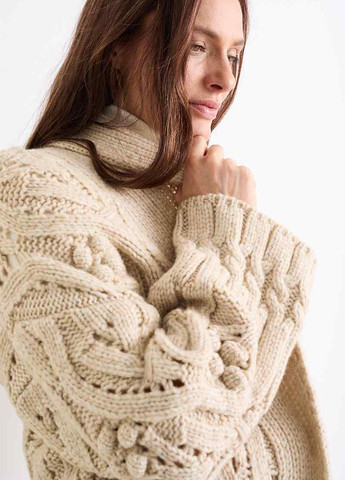 Бежевый зимний кардиган C&A