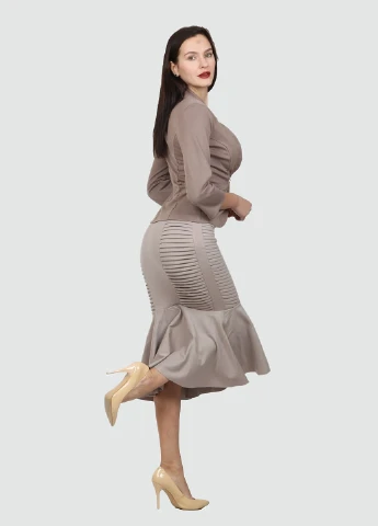 Бежевая однотонная юбка Enna Levoni
