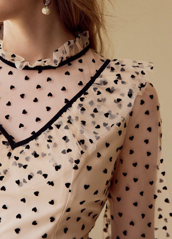 Кремовая блуза с баской SHEIN