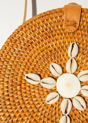 Бали-сумка с декором из ракушек карамельного цвета Gepur (253147729)