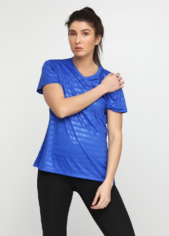 Светло-синяя летняя футболка с коротким рукавом A4