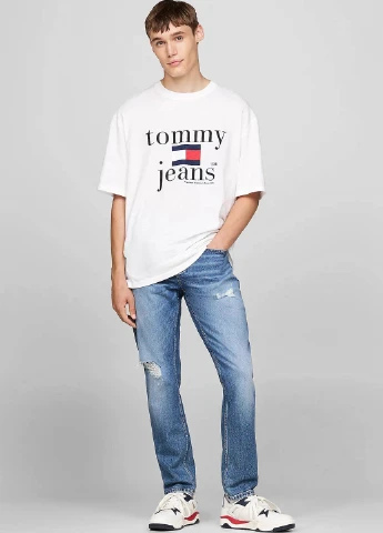 Белая футболка Tommy Jeans