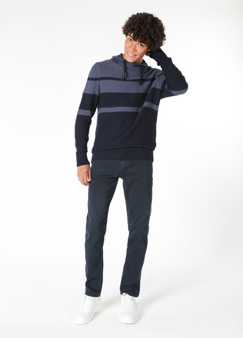 Темно-синий зимний свитер Colin's