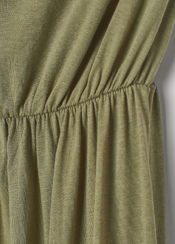 Оливковое (хаки) вечернее платье H&M однотонное