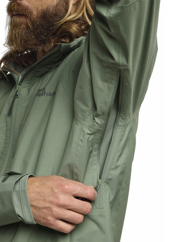 Серо-зеленая демисезонная ветровка Jack Wolfskin PRELIGHT 2.5L LT JKT M