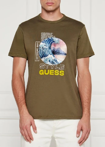 Зеленая футболка Guess