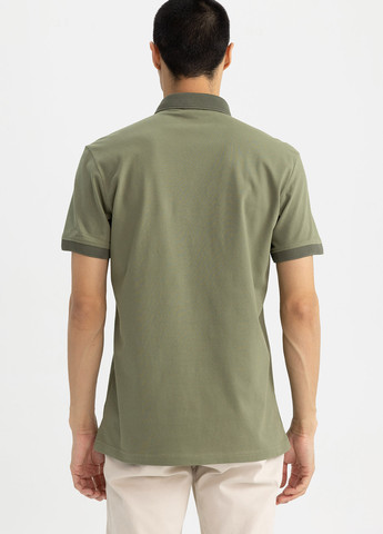 Оливковая (хаки) футболка-поло для мужчин DeFacto однотонная