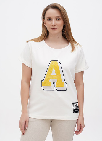 Молочная кэжуал футболка Emporio Armani EA7