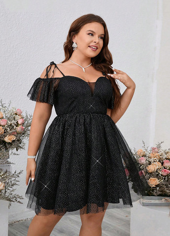 Черное коктейльное платье клеш SHEIN однотонное