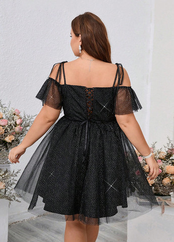 Черное коктейльное платье клеш SHEIN однотонное