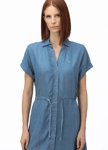 Светло-синее джинсовое платье рубашка Lacoste однотонное