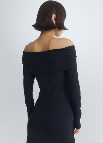 Чорна кежуал сукня для вагітних з відкритими плечима H&M однотонна