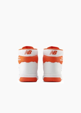 Белые всесезонные кроссовки New Balance