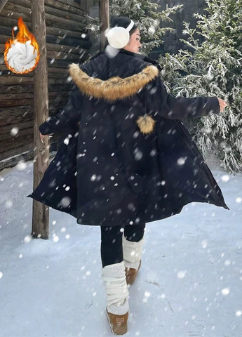 Черная зимняя куртка SHEIN