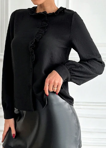 Чёрная блуза SHEIN