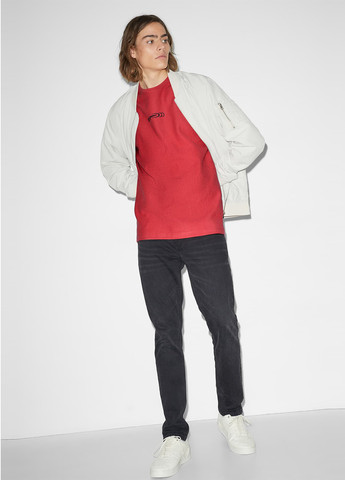 Красная футболка C&A