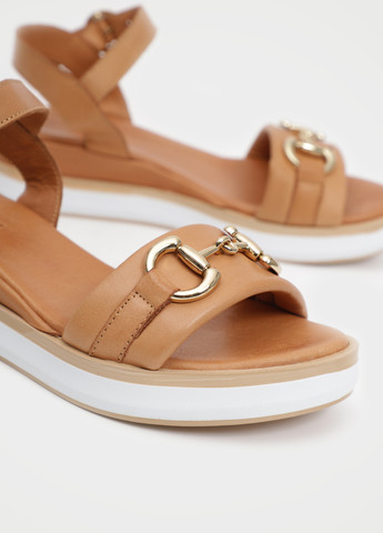 Охра босоножки URBAN TRACE с ремешком с белой подошвой