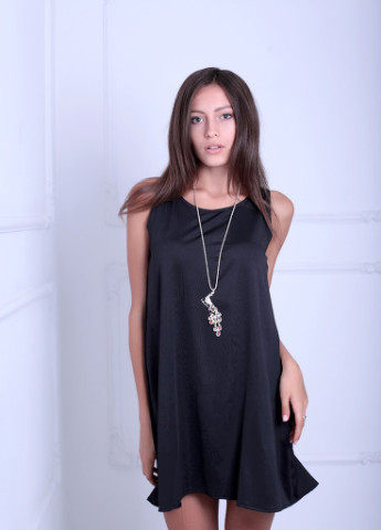 Черное кэжуал яркое и воздушное молодежное летнее платье свободного кроя karis черный Podium однотонное