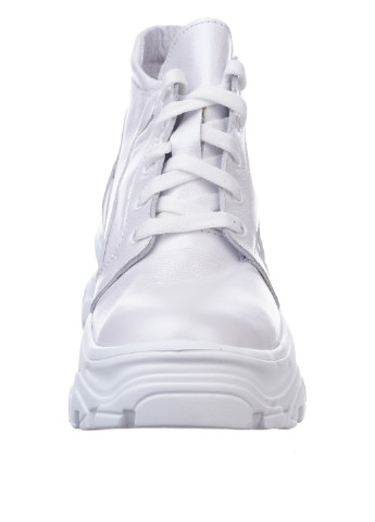 Срібні осінні кросівки Libero