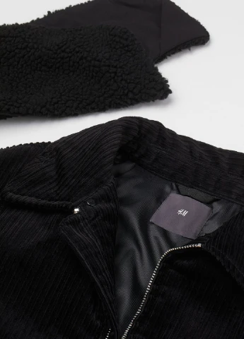 Чорна демісезонна куртка H&M