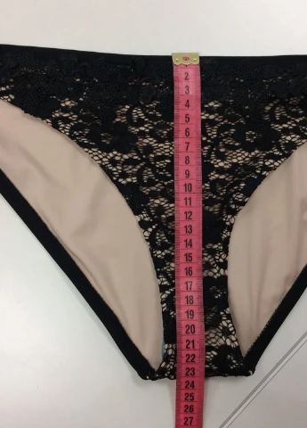 Черные плавки однотонные Asos