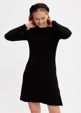 Черное кэжуал платье платье-свитер DeFacto