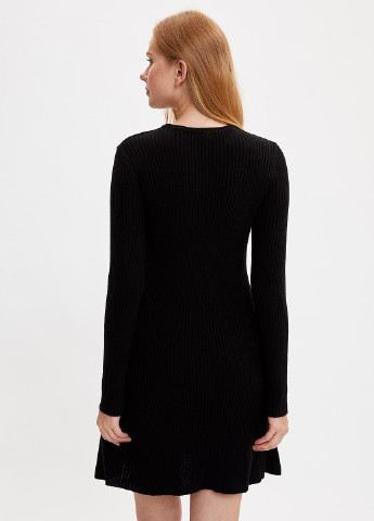 Черное кэжуал платье платье-свитер DeFacto