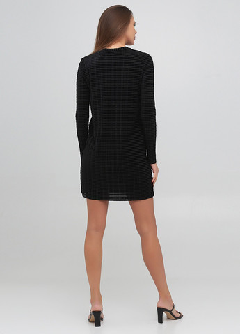 Черное кэжуал платье а-силуэт Weekday однотонное