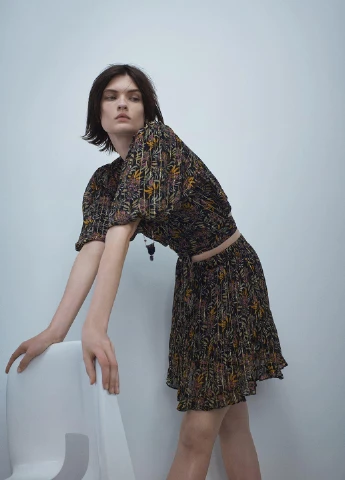 Черная кэжуал с абстрактным узором юбка Zara клешированная