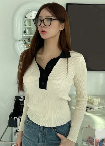 Молочный демисезонный свитер SHEIN