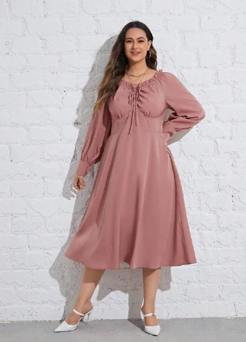 Светло-розовое кэжуал платье а-силуэт SHEIN однотонное