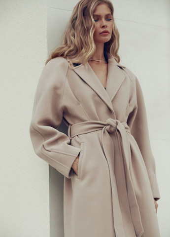 Бежевое демисезонное Пальто однобортное Gepur