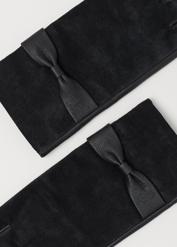 Перчатки H&M однотонные чёрные кэжуалы натуральная кожа, натуральная замша