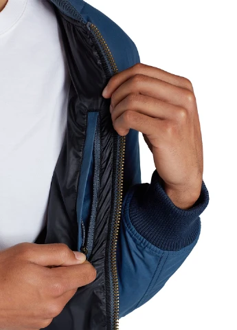 Синя зимня куртка Eddie Bauer